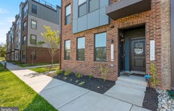 44504 WOLFHOUND Square, ASHBURN, VA 20147