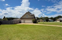 7 Night Hawk Court, Fort Mitchell, AL 36856