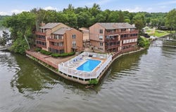 111 Rock Dove Lane, Camdenton, MO 65020