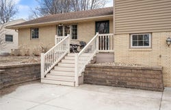 402 21st Street NW, Austin, MN 55912