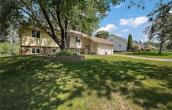 2834 Wildcrest Lane, Stillwater, MN 55082