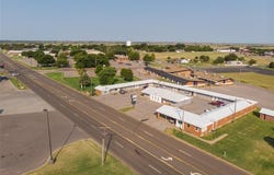 611 NE Highway 66 Highway, Sayre, OK 73662