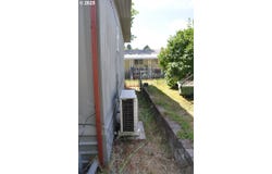 1475 GREEN ACRES RD, Eugene, OR 97408
