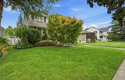 35 Reid Avenue, Rockville Centre, NY 11570