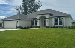 302 SE 15th Terrace, Cape Coral, FL 33990