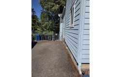 589 Knapp Pl NE, Salem, OR 97301