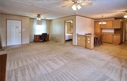 105 Oak Tree Lane, Nitro, WV 25143