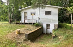421n HWY 182, Park Falls, WI 54552