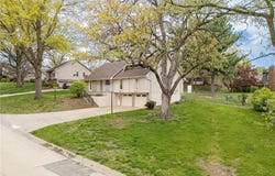 4329 Stonecrest Drive, St Joseph, MO 64506