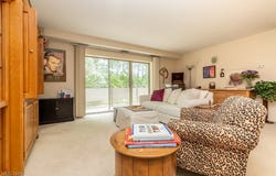 2112 Acacia Park Drive unit: 220, Lyndhurst, OH 44124