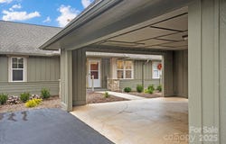 102 Fox Den Court, Hendersonville, NC 28792