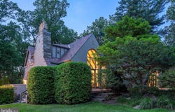 302 ELLSWORTH DR, SILVER SPRING, MD 20910