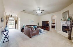 716 Saddlebrook, DeSoto, TX 75115