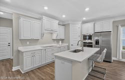 113 Everly Circle, Ocean Springs, MS 39564