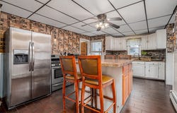 663 Millbury St, Worcester, MA 01607