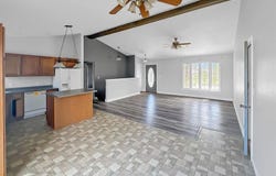 86 Fox Drive, Farmington, MO 63640