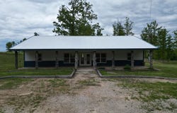 8065 Gourley Road, Mountain Grove, MO 65711
