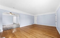 876 Eloise Drive, Cleveland Heights, OH 44112