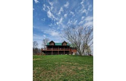 355 Bennett Road, Philippi, WV 26416