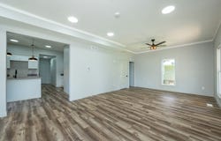 611 W 2nd Street S, Newton, IA 50208