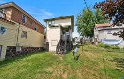 1010 E 9th St, Duluth, MN 55805