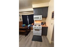 3401 Roanoke Avenue, Cleveland, OH 44109