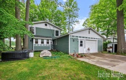 10131 Birch Drive, Riverdale, MI 48877