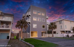 106 Charlotte Avenue, Surf City, NC 28445