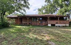 400 W Criner Street, Grandview, TX 76050
