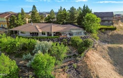 1106 Eagle Nest Dr, Granger, WA 98932