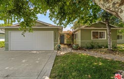 23445 Sylvan St, Woodland Hills, CA 91367