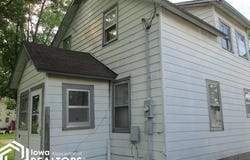 726 Grace Avenue, Chariton, IA 50049