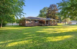 8572 Lee Rd Road, Brighton, MI 48116
