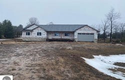 4925 Arbor Grove, Traverse City, MI 49685