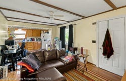 715 & 717 E Grand River Avenue, Williamston, MI 48895