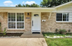 540 NW Mound Street, Burleson, TX 76028