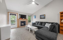 1005 Twilight Dr, NorthLiberty, IA 52317