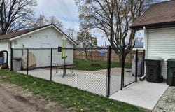 812 8Th Avenue E, Oskaloosa, IA 52577