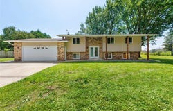 2025 Edgewood Drive, Owatonna, MN 55060