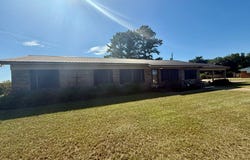300 Rock Creek Rd, Headland, AL 36345