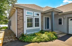 930 NE CANDLEWICK, POPLAR GROVE, IL 61065