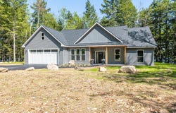 492 Point Drive, Mount Vernon, ME 04349