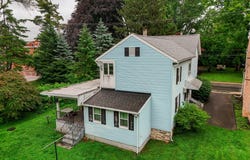 7 S JACKSON STREET, STRASBURG, PA 17579