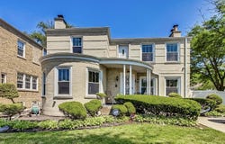 5801 N Drake Avenue, Chicago, IL 60659