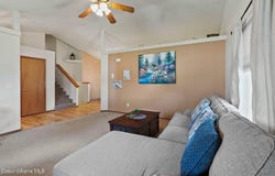 8553 N CLOVERLEAF DR, Hayden, ID 83835