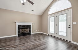 10602 Avenel Ct, Louisville, KY 40291