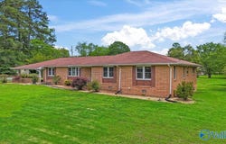 908 E Alabama Avenue, Albertville, AL 35950