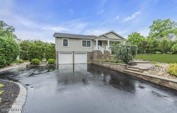 310 Wyckoff Road, Eatontown, NJ 07724