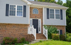 85 LOFTY CIR, STUARTS DRAFT, VA 24477