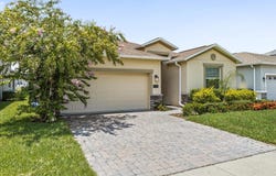 213 PRESTON AVENUE, DAVENPORT, FL 33837